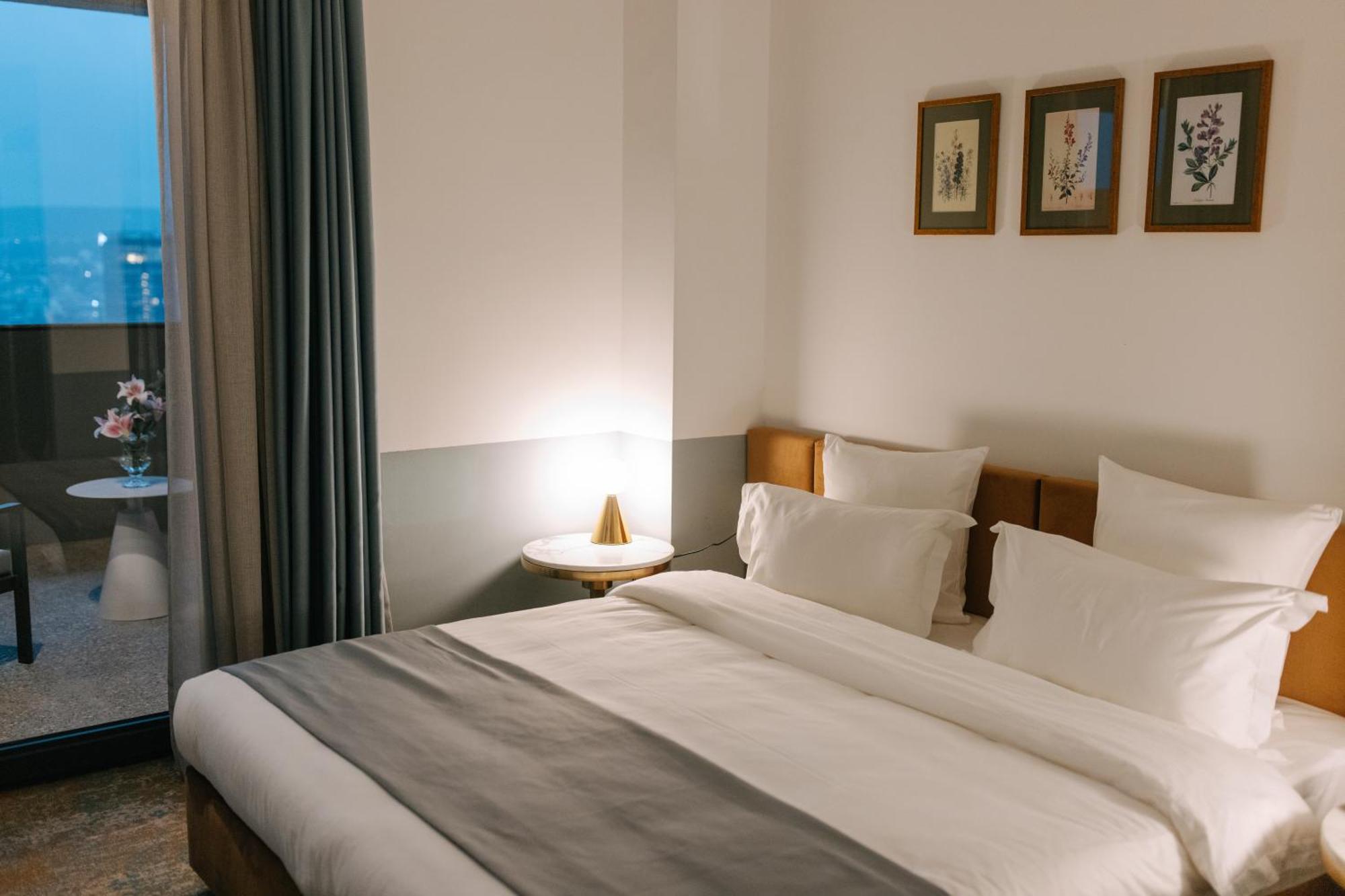 Castor & Pollux Hotel Tbilisi Eksteriør billede