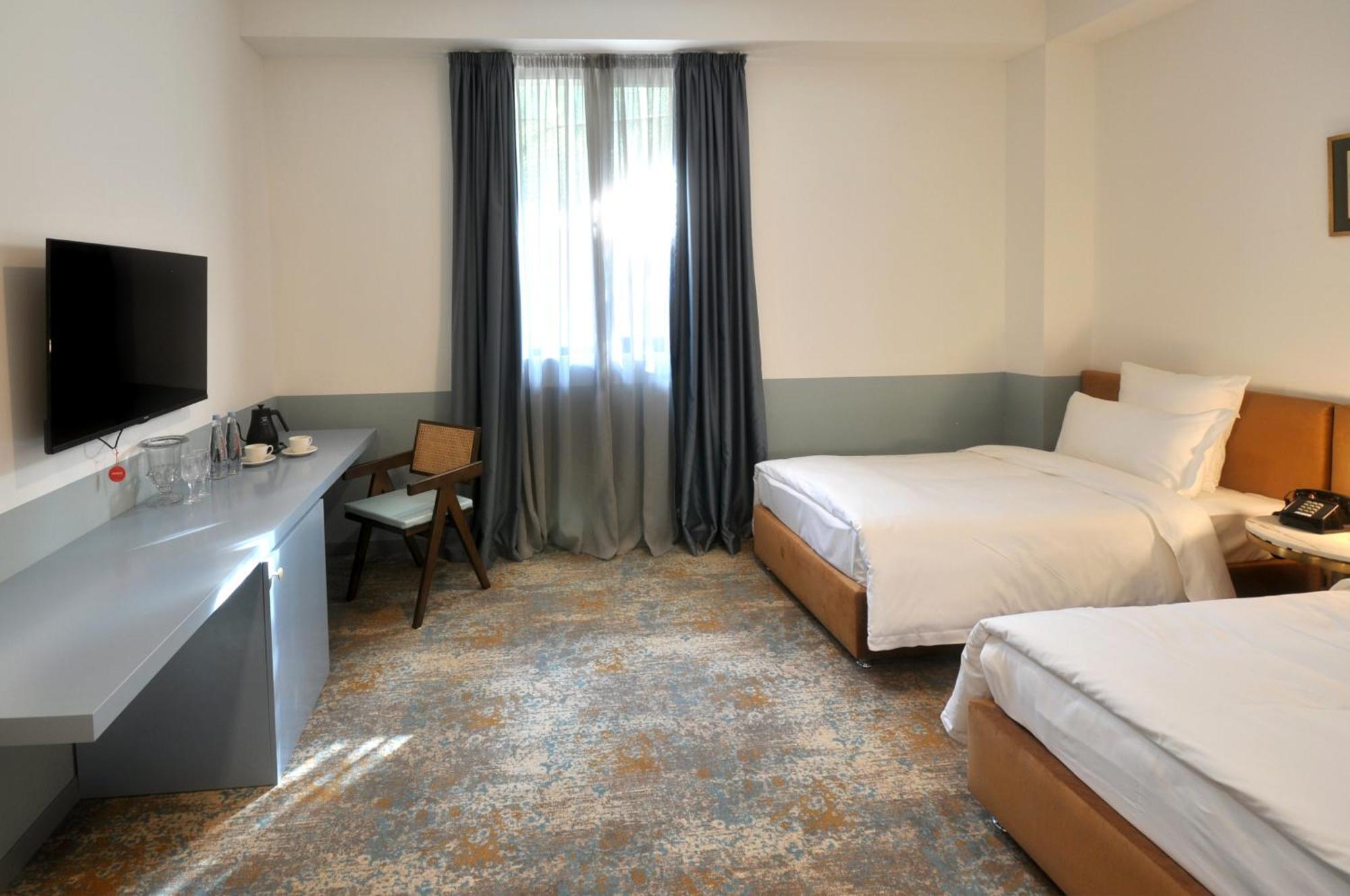 Castor & Pollux Hotel Tbilisi Eksteriør billede