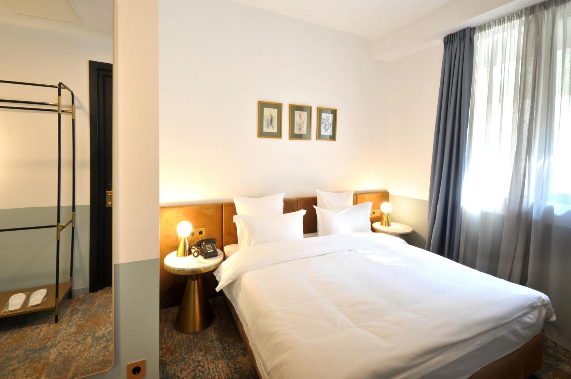 Castor & Pollux Hotel Tbilisi Eksteriør billede